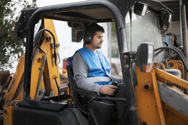 Сиденье оператора в сборе W-09-00468 ZG3210-9C