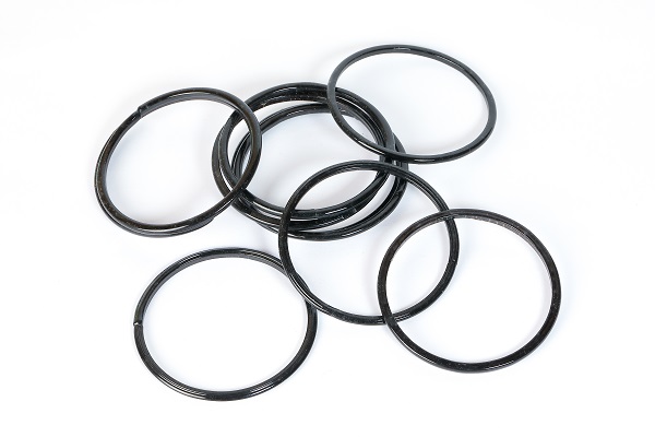 Набор уплотнений гидроцилиндра ковша 130/90-1020-L