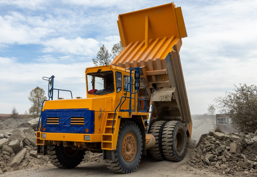 Самые большие карьерные самосвалы в мире: Komatsu 960E-1K Самые большие карьерные самосвалы